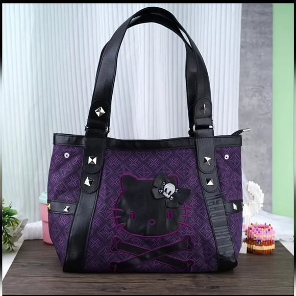 NWT Y2K STYLE SANRIO HELLO KITTY GOTHIC SATCHEL BAG - Picture 1 of 6